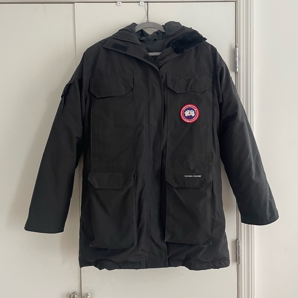 Canada Goose Expedition Jacket, barely worn. Durable and warm